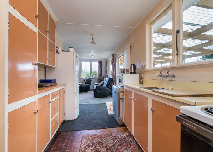  at 44 Bernera Street, Karitane