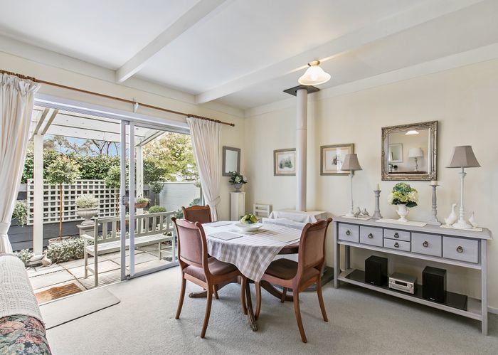  at 2/61 Watea Road, Torbay, Auckland