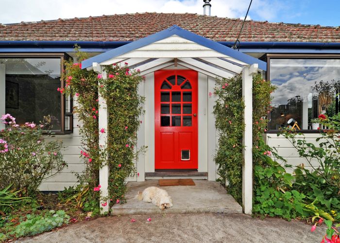  at 46 Seaton Road, Portobello, Dunedin