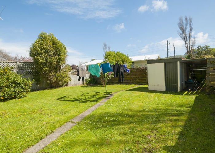  at 14 Eldon GR, WINGATE, LOWER HUTT
