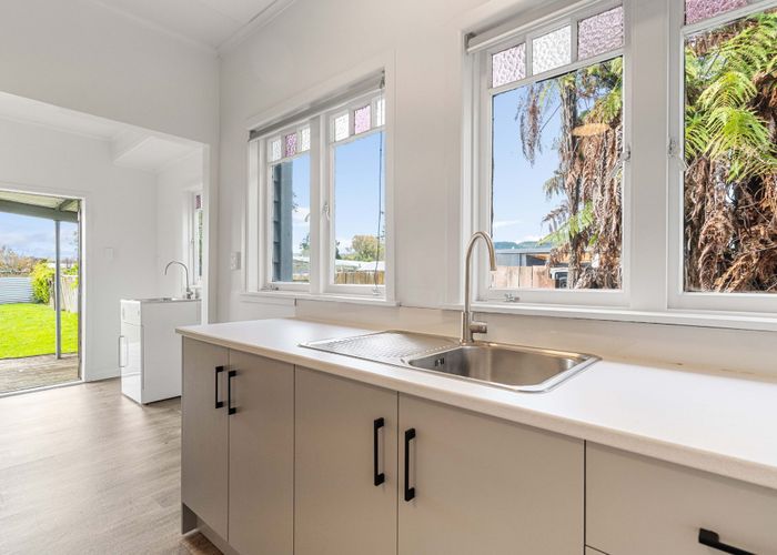  at 13 & 13A Lee Road, Hannahs Bay, Rotorua, Bay Of Plenty