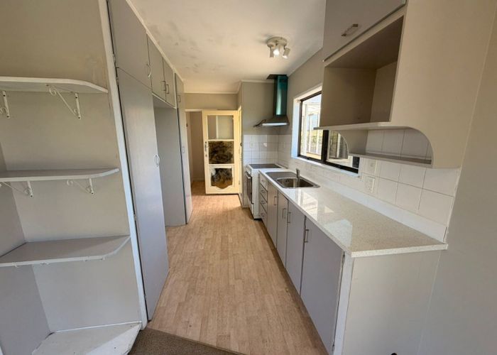  at 8 Le Havre Place, Takanini, Papakura, Auckland