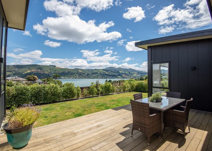  at 92 Mission Cove, Company Bay, Dunedin