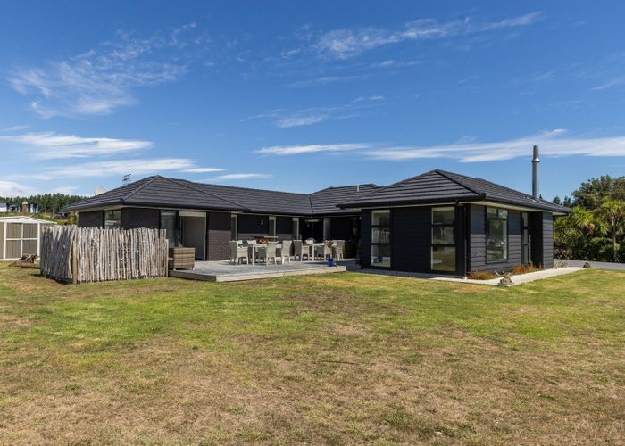  at 8 Kanuka Drive, Waitarere, Horowhenua, Manawatu / Whanganui