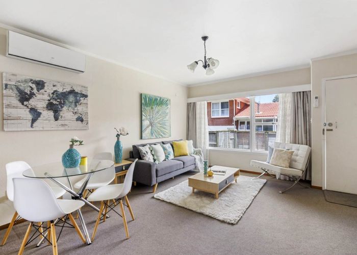  at 3/26 Bute Road, Browns Bay, North Shore City, Auckland