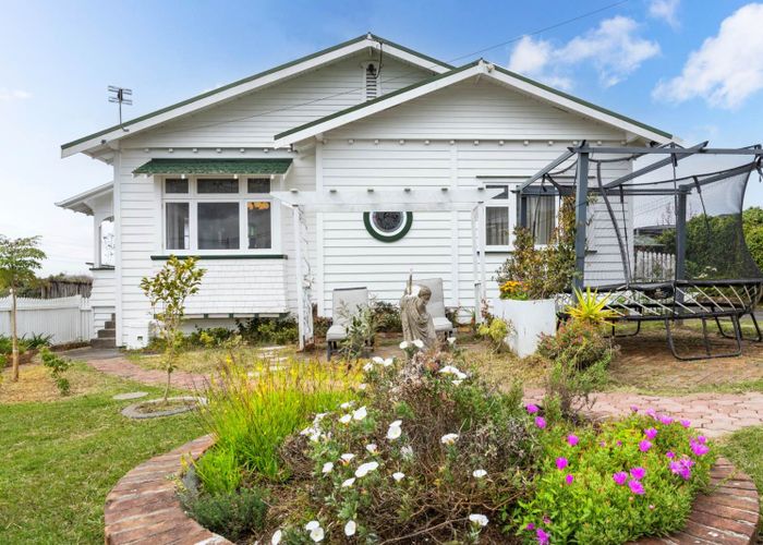  at 33 Koromiko Street, New Lynn, Auckland