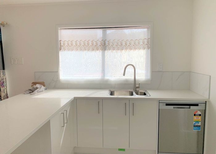  at 2/6 James Walter Place, Mount Wellington, Auckland City, Auckland