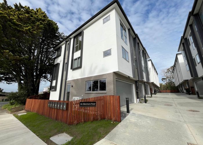  at 2/26 Glenmore Road, Sunnyhills, Manukau City, Auckland