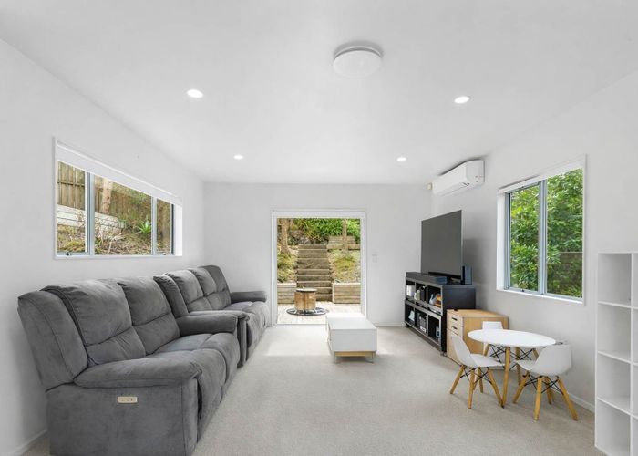  at 2/18 Orton Street, Glenfield, North Shore City, Auckland