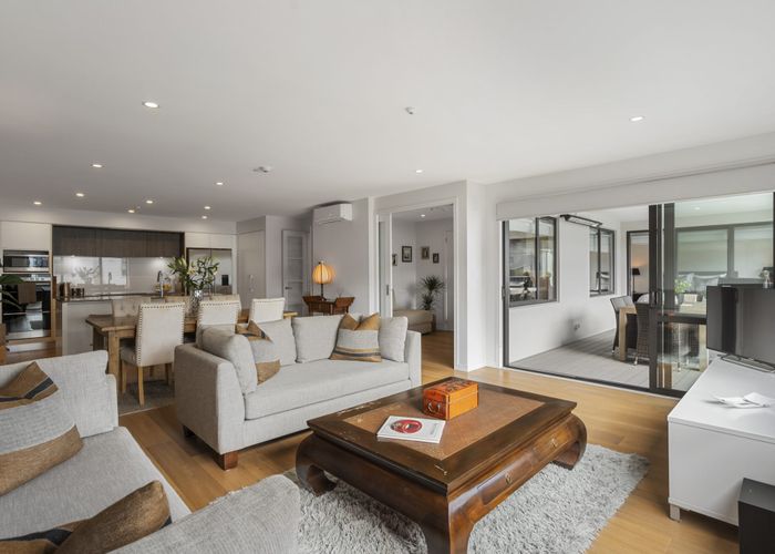  at 203/2A Raurenga Avenue, Royal Oak, Auckland