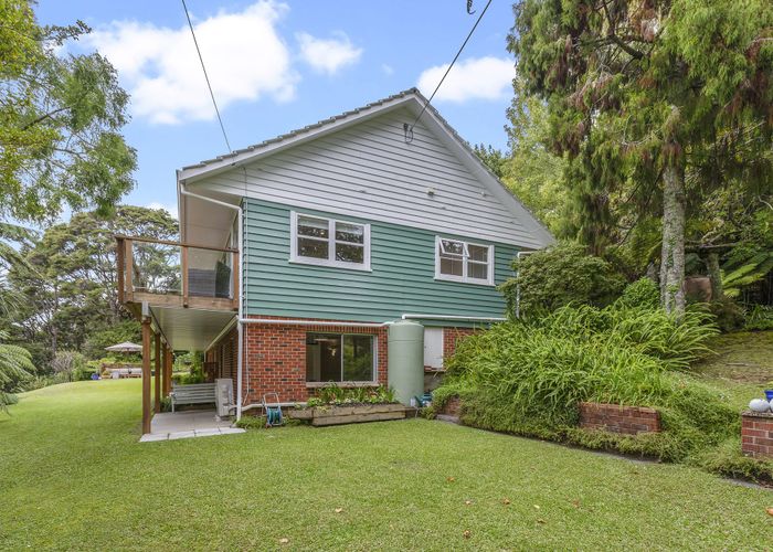  at 16 Selwyn Avenue, Glen Eden, Auckland