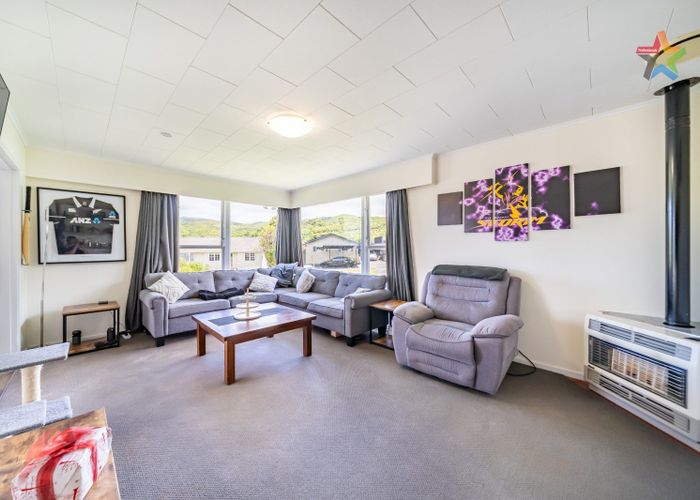  at 52 Waipounamu Drive, Kelson, Lower Hutt