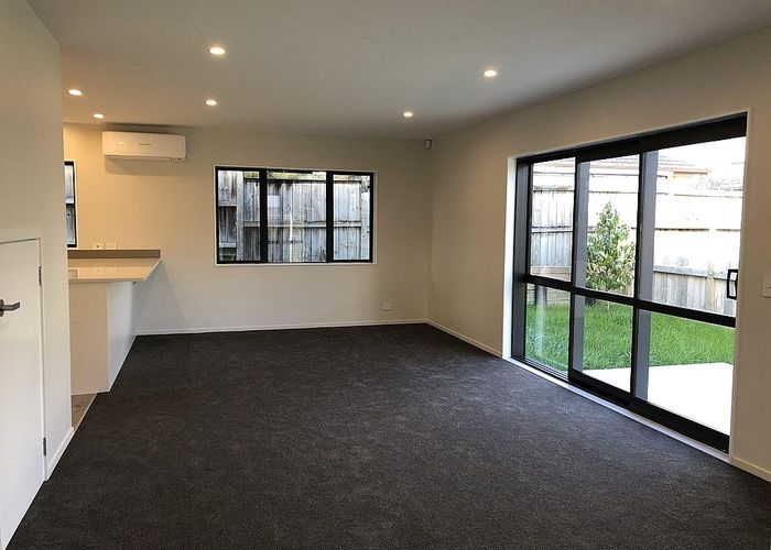  at 112b Gracechurch Drive, Flat Bush, Manukau City, Auckland