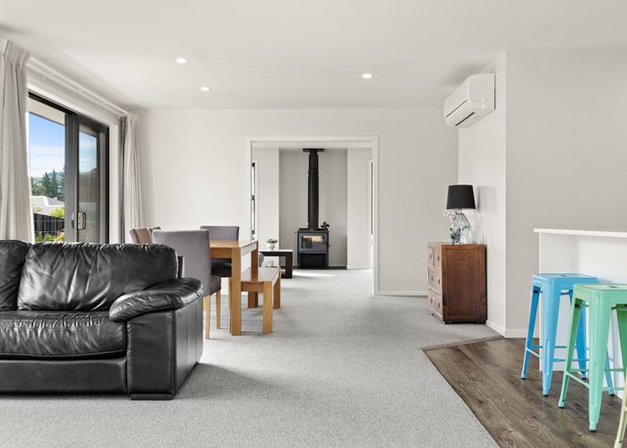  at 9 Tate Crescent, Green Island, Dunedin