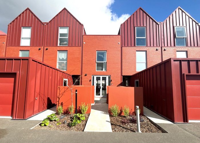  at 11/360 Montreal Street, Christchurch Central, Christchurch