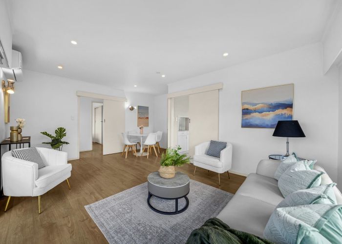  at 4/38 Old Lake Road, Narrow Neck, North Shore City, Auckland