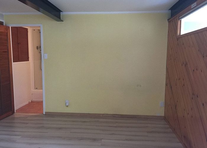  at 1/30 Cockayne Cres, Sunnynook, North Shore City, Auckland