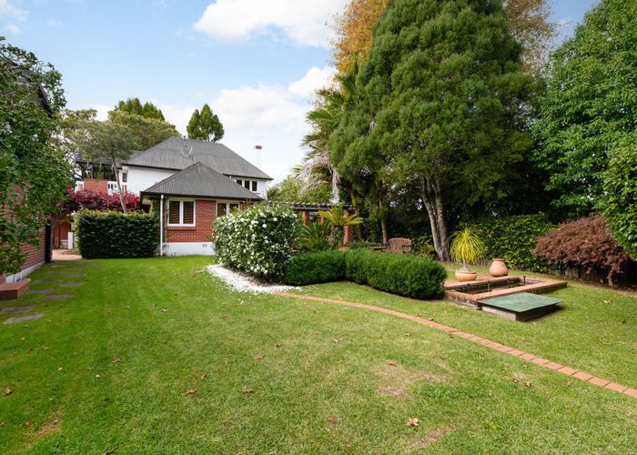  at 25 Anglesea Street, Hamilton Central, Hamilton