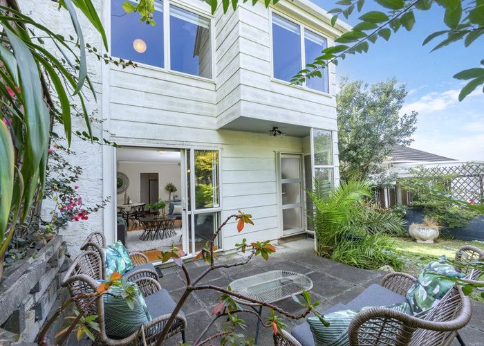  at 2/59 Alfred Street, Onehunga, Auckland