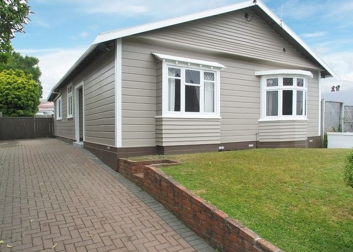  at 29 Donald Street, Karori, Wellington