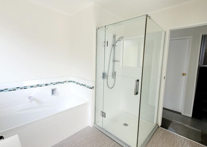  at 9 Bodmin Terrace, Camborne, Porirua