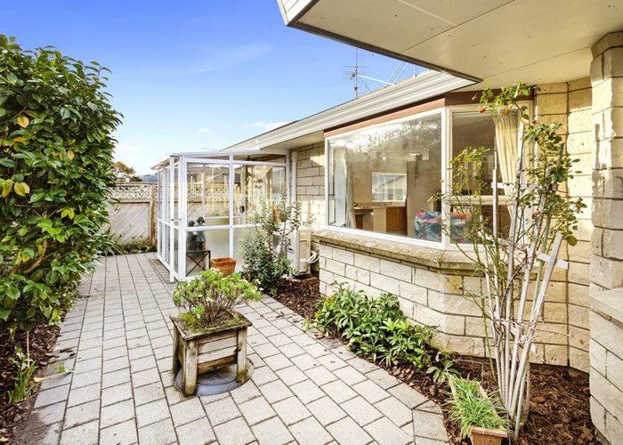  at 2/237 Stokes Valley Road, Stokes Valley, Lower Hutt