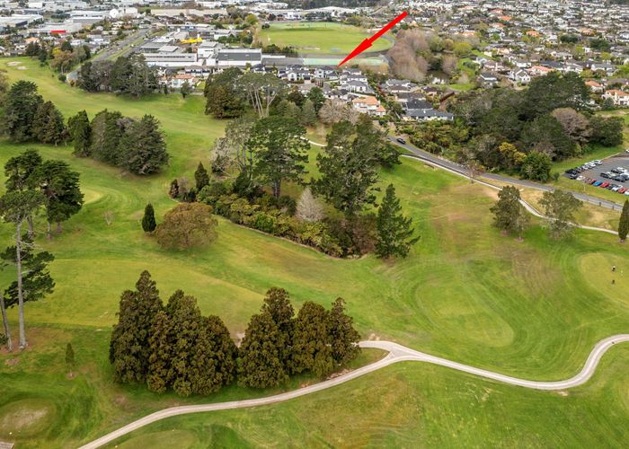  at 16 St Andrews Way, Albany, Auckland