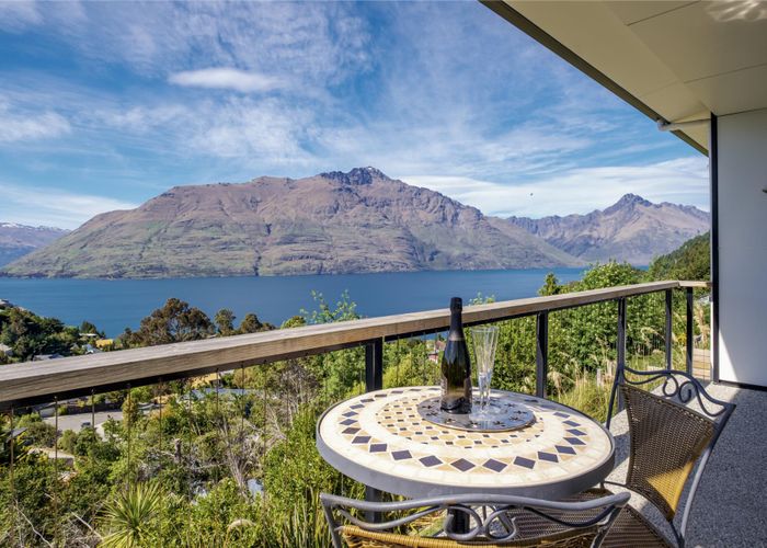 Free property data for 40 Dart Place, Fernhill, Queenstown homes.co.nz