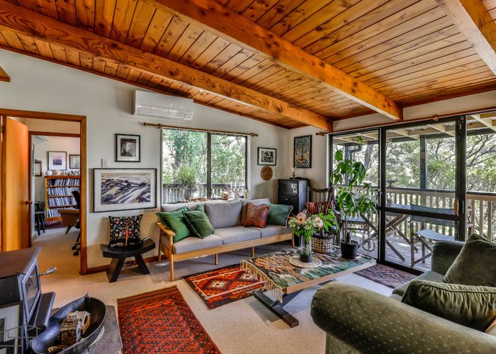  at 28 Wood Bay Road, Titirangi, Waitakere City, Auckland