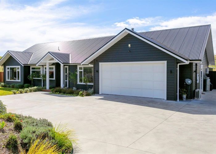  at 98 Loch Views Road, Taupo