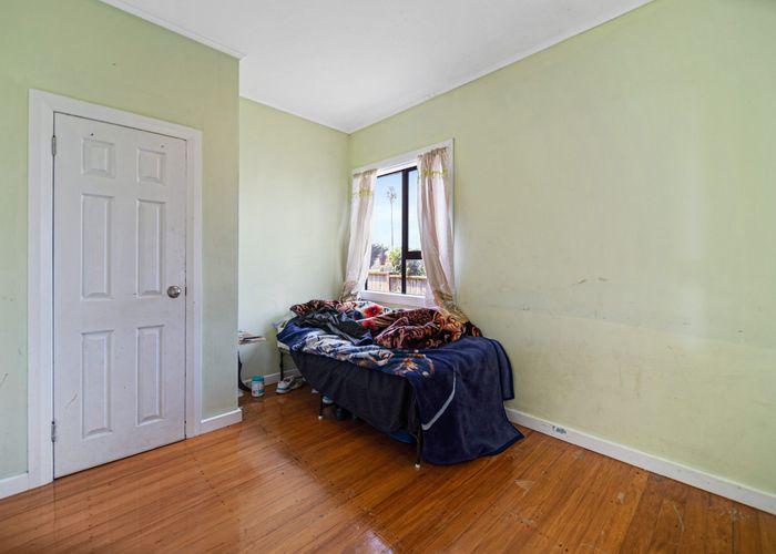  at 647 Great South Road, Otahuhu, Auckland