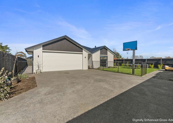  at 44 McQuillan Avenue, Woodend, Woodend
