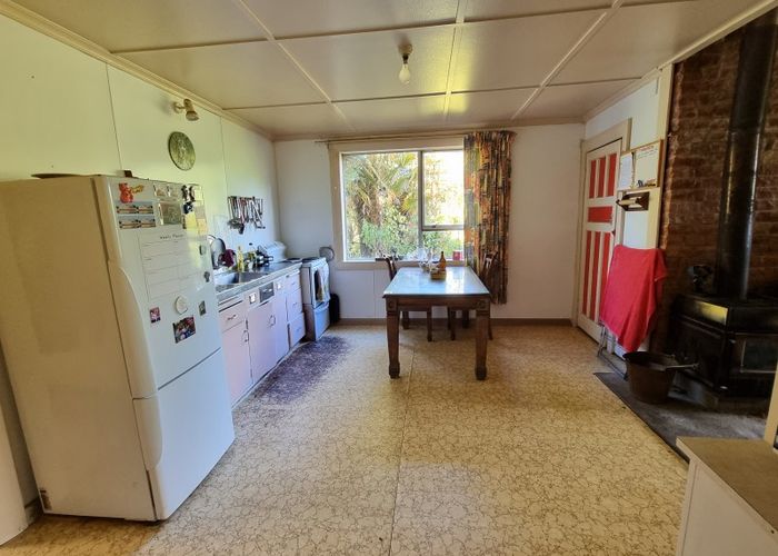  at 10 Clifton Road, Kaiata, Greymouth