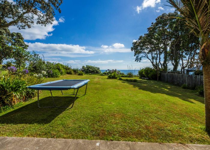  at 62 Cliff Road, Torbay, Auckland