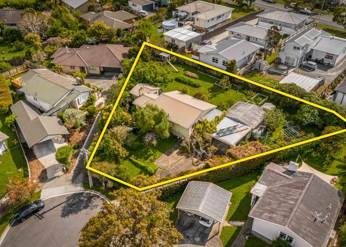  at 9 Lanark Place, Glen Innes, Auckland