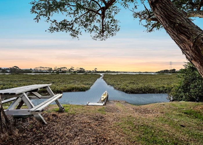  at 8 Sceptre Place, Avondale, Auckland City, Auckland