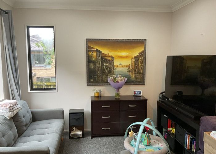  at 16 Keating Rise, Northcross, North Shore City, Auckland