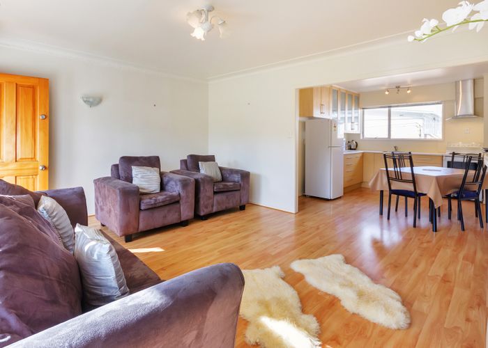  at 2/129 Carruth Road, Papatoetoe, Auckland