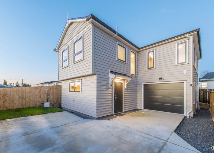  at 42A,B,C Larissa Avenue, Henderson, Waitakere City, Auckland