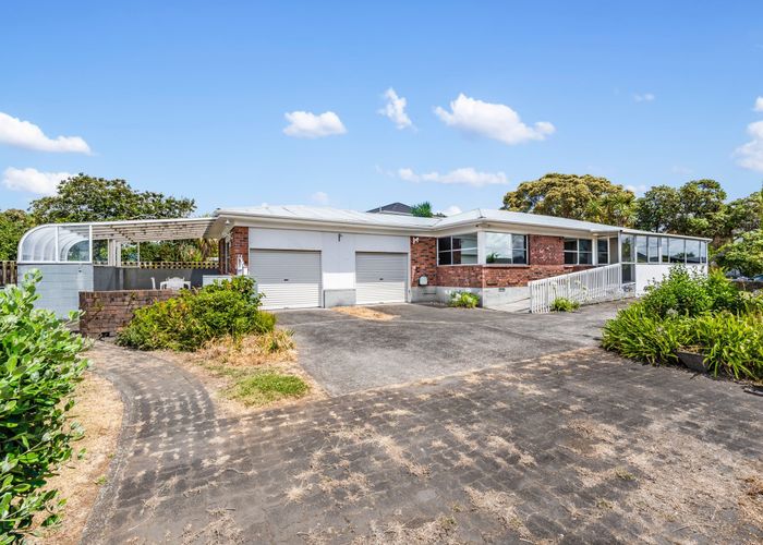  at 6 Yorkton Rise, Mangere Bridge, Auckland