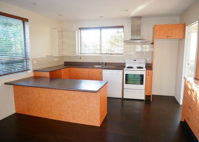  at 2/49 Chichester St, Woolston, Christchurch City, Canterbury
