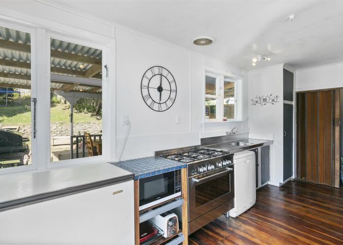 at 5 Thomson Grove, Stokes Valley, Lower Hutt
