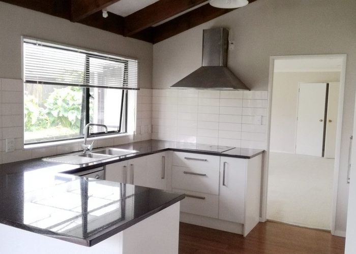  at 33 Olena Avenue, Sunnyhills, Auckland