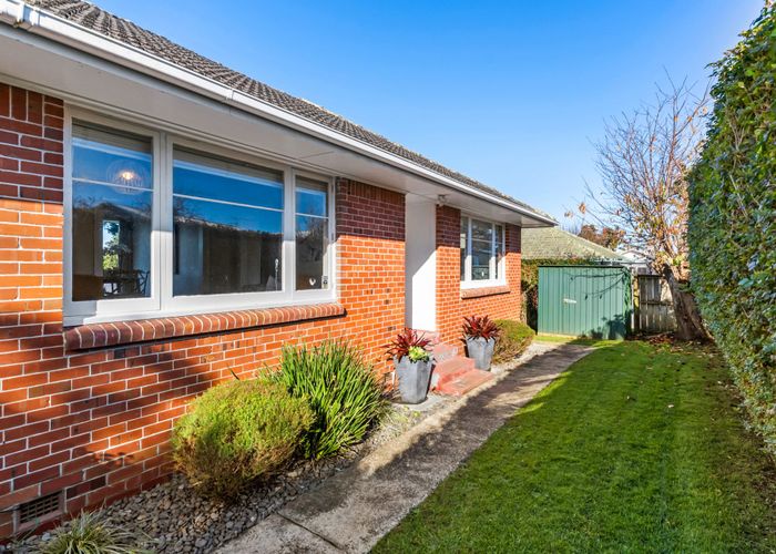  at 2/69a Symonds Street, Royal Oak, Auckland City, Auckland