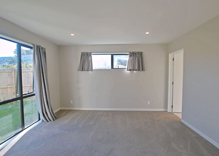  at 8 Springhill Lane, Sunnyvale, Waitakere City, Auckland