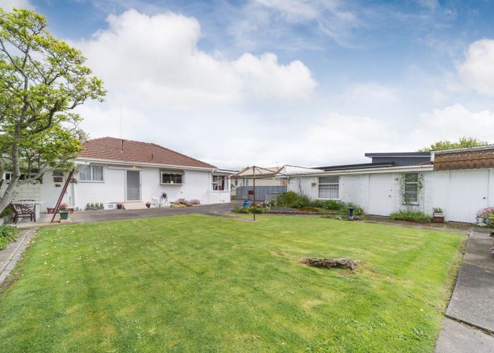  at 21 Gloucester Street, Takaro, Palmerston North, Manawatu / Whanganui