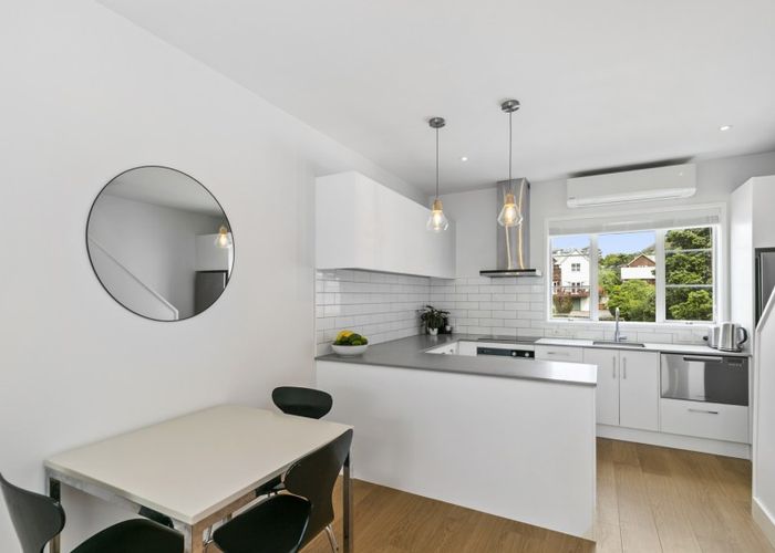  at 43 Little George Street, Thorndon, Wellington