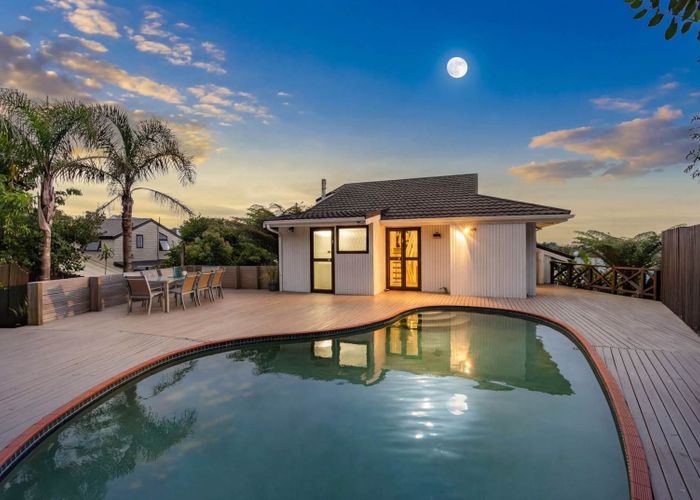  at 10 Galaxy Drive, Mairangi Bay, North Shore City, Auckland