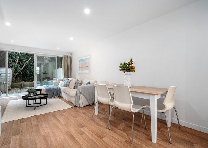  at 11/8 Thatcher Crescent,, Crofton Downs, Wellington, Wellington