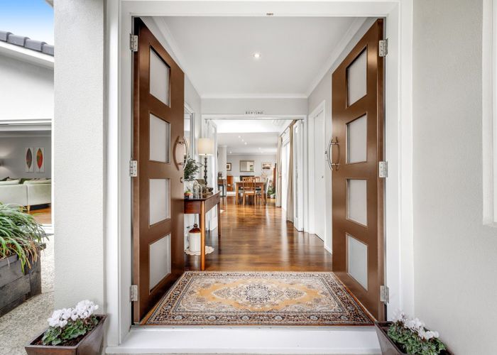  at 11 Holly Way, Sunnyhills, Auckland
